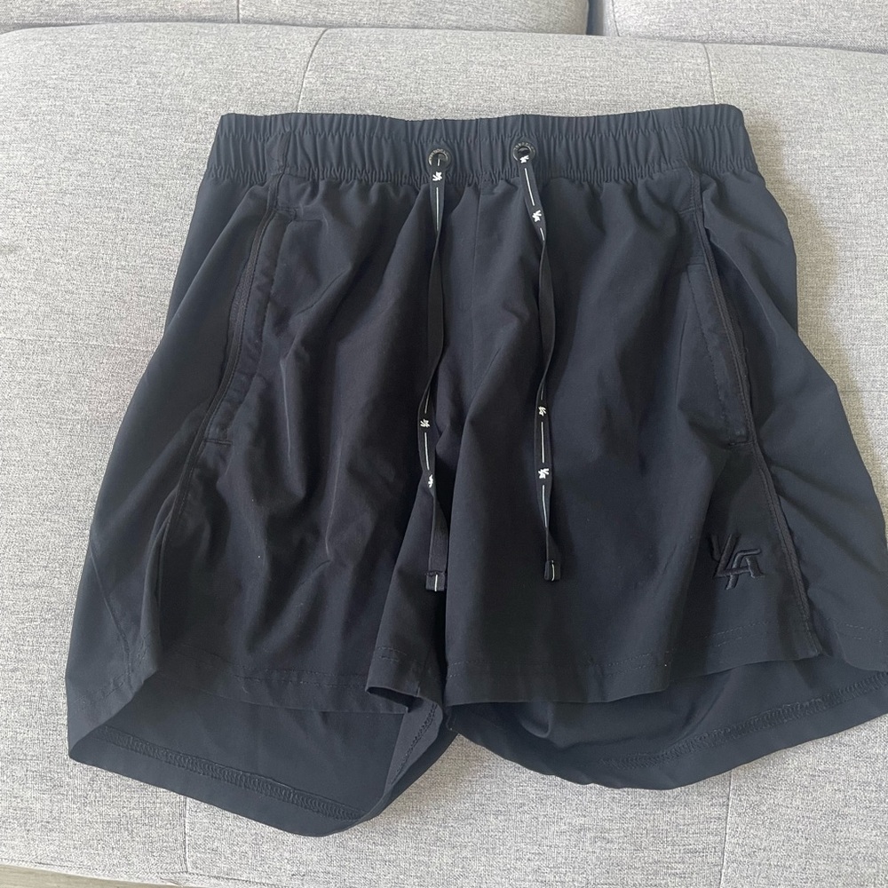 Youngla 101 BODYBUILDING SHORT
SHORTS (Medium)